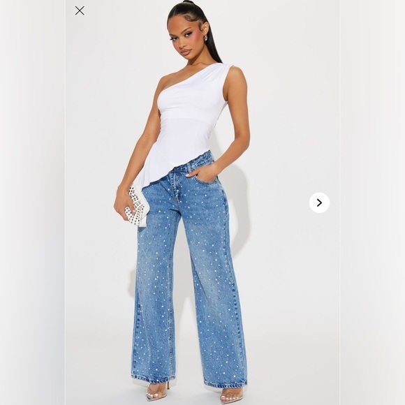 Fashion Nova Denim - NWT Embellished Straight Leg Jeans - Medium Wash